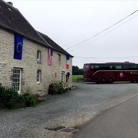 Chevrerie De La Huberdiere Liesville-sur-Douve エクステリア 写真
